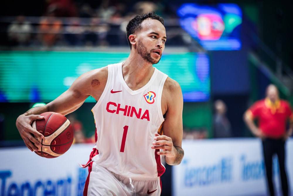 福登在接受TNTSports采访时表示，曼城上半场踢得很糟糕，但进球让曼城找回了状态。